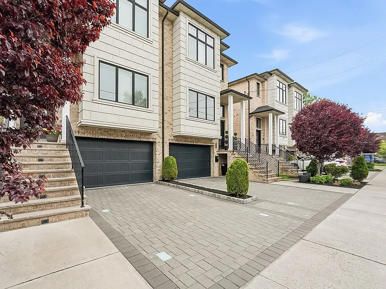 391 Lincoln Ave — Photo 40