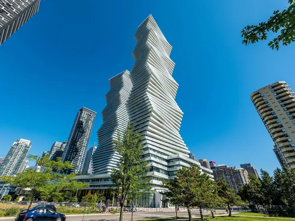 3883 Quartz Rd, Mississauga, ON L5B 3V6