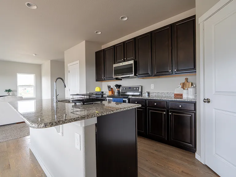 1594 Grand Overlook St — Photo 4