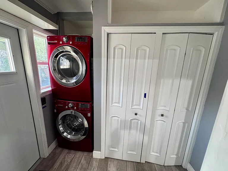 6049 Fidler Ave — Photo 3