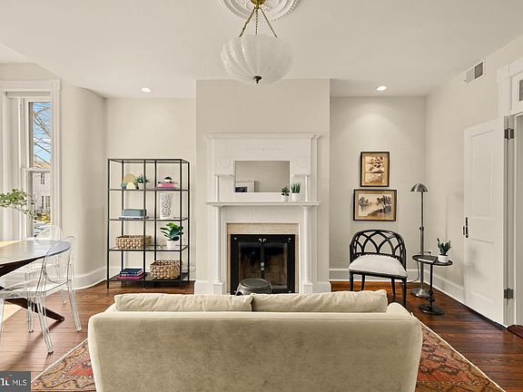 4th image of 111 5th St SE