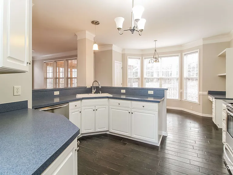 7 Crab Tree Ct — Photo 3