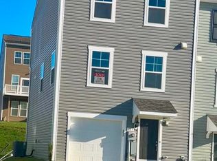 123 Tuxford Rd, Falling Waters, WV 25419