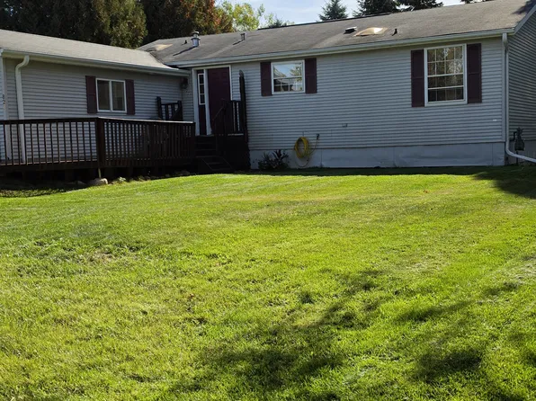 827 E Galley Pl, Sturgeon Bay, WI 54235