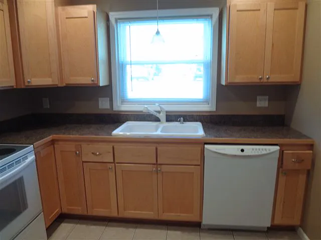 705 3rd St East Apartments, Monticello - 2 — Photo 3