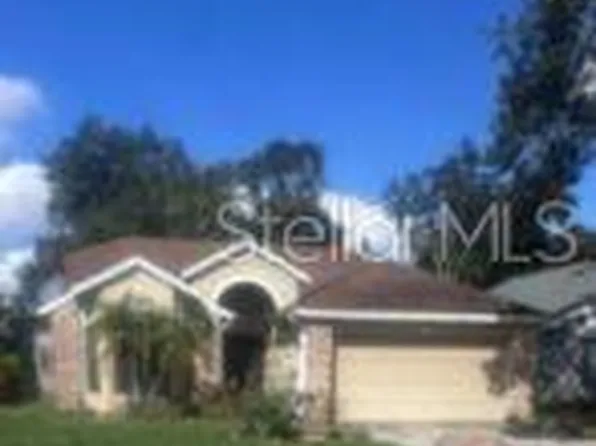 1327 Woodfield Oaks Dr, Apopka, FL 32703