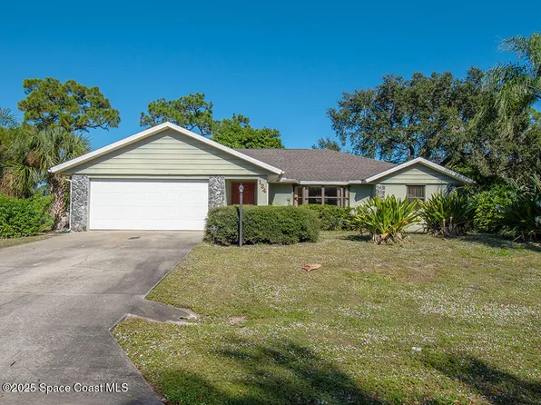 124 Hinchman Ave, Sebastian, FL 32958