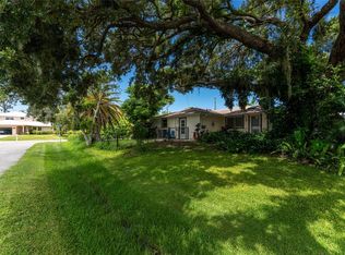 3621 Roslyn Rd, Venice, FL 34293