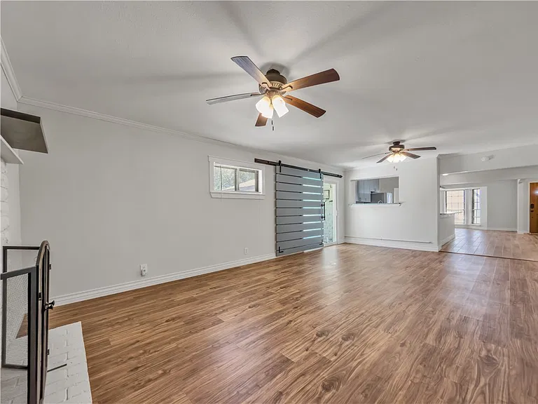 853 Belmeade Dr — Photo 23