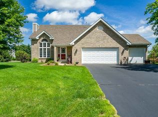 725 Elberon Way, Roscoe, IL 61073