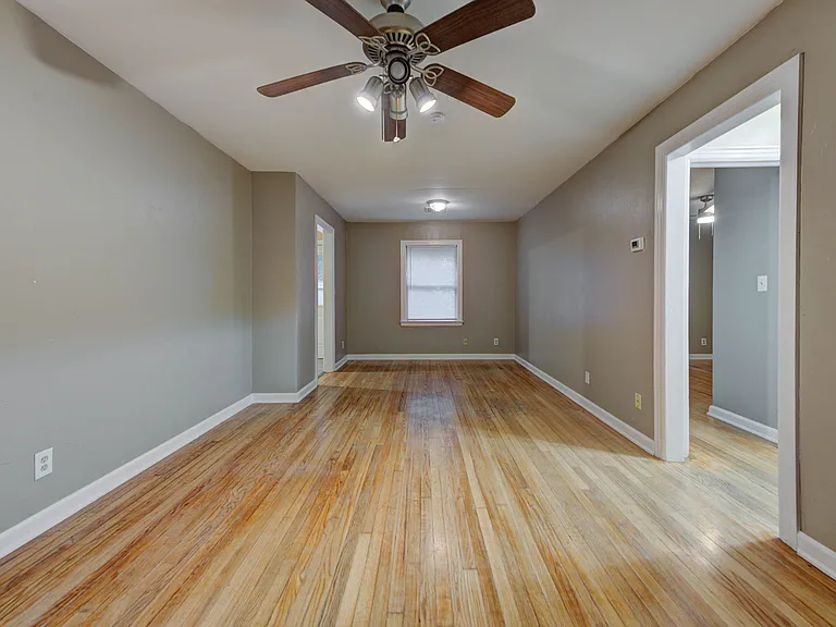 1005 W Eufaula St — Photo 6