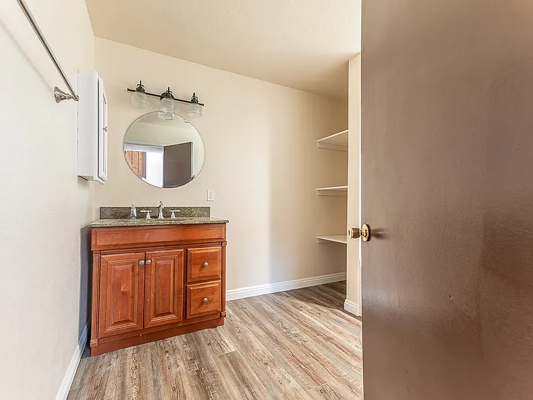 7834 Lilac Ln — Photo 31