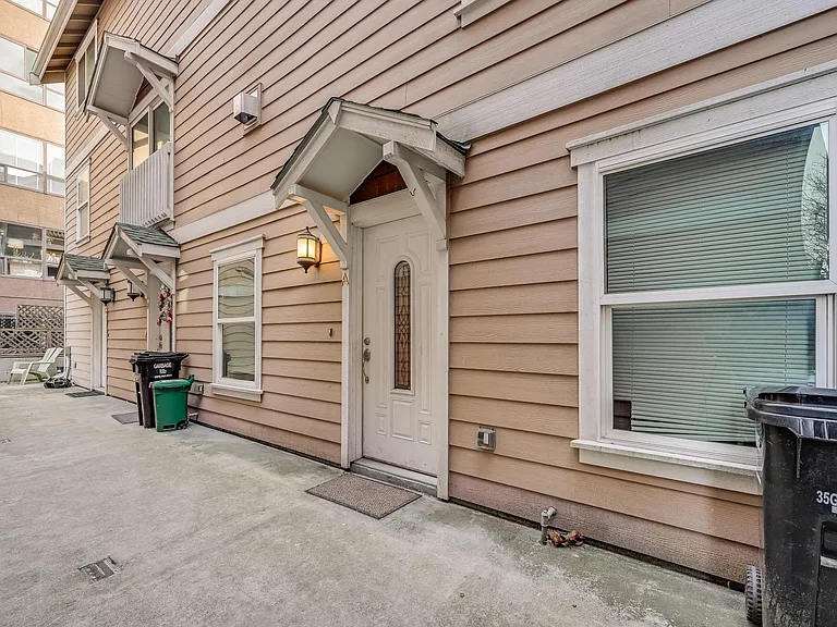 610 Melrose Ave E #C — Photo 21