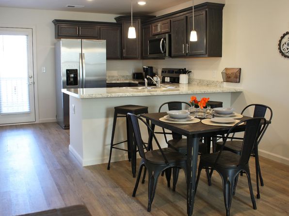 610 Universal Dr #910-201