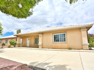 9122 Muscatel Rd, Phelan, CA 92371