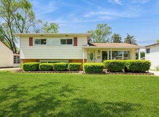 348 N Wesley Dr, Addison, IL 60101