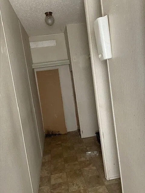 3 bed, 2.0 bath, $700 — Photo 3