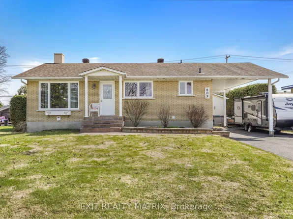 509 Ghislain St, Hawkesbury, ON K6A 2X7