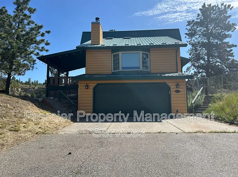 4513 Corral Dr — Photo 2