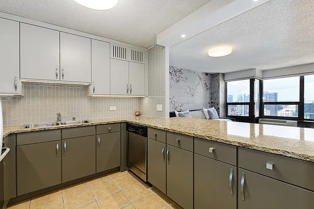 30 E Huron St #3105 — Photo 7