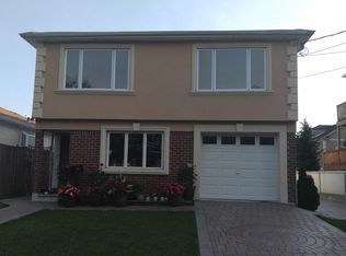 228 Delaware Ave, Staten Island, NY 10305