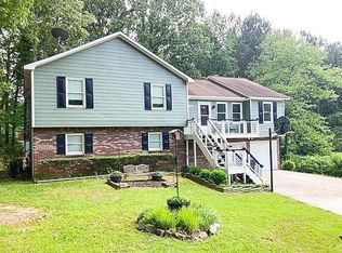 115 Eric Run Ct, Lawrenceville, GA 30043