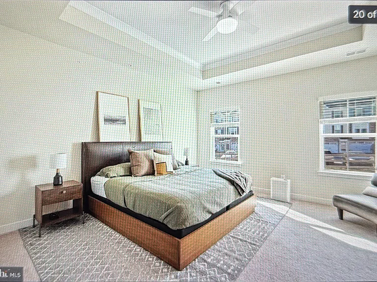 1044 Rosecroft Ln — Photo 18