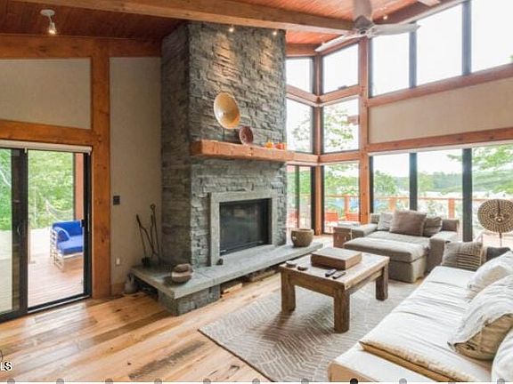 Lot 1 Living Room Photo