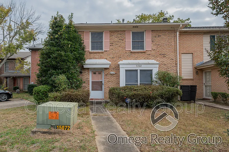 3 bed, 2.5 bath, 1640 sqft, $1,250 — Photo 1