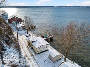 2355 Sunset Beach Dr, Aurora, NY 13026