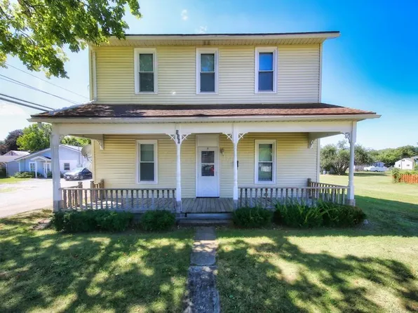110 School St, Bellville, OH 44813