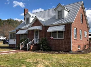 120 Maple St, Bakersville, NC 28705