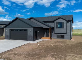 417 Constitution Blvd, Box Elder, SD 57719