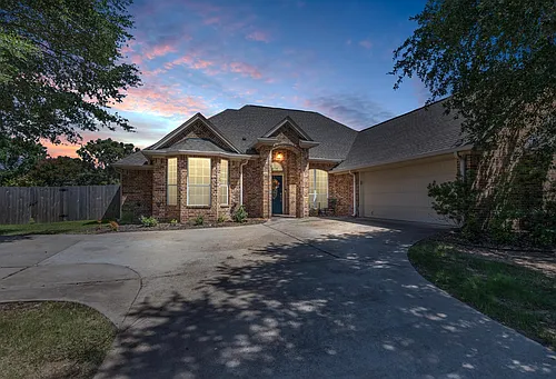 5613 Landsdown Dr Photo 1