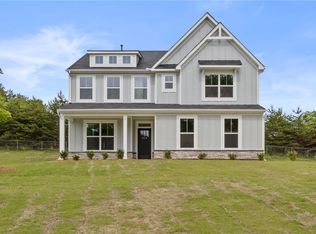 313 Old Shirley Rd, Central, SC 29630