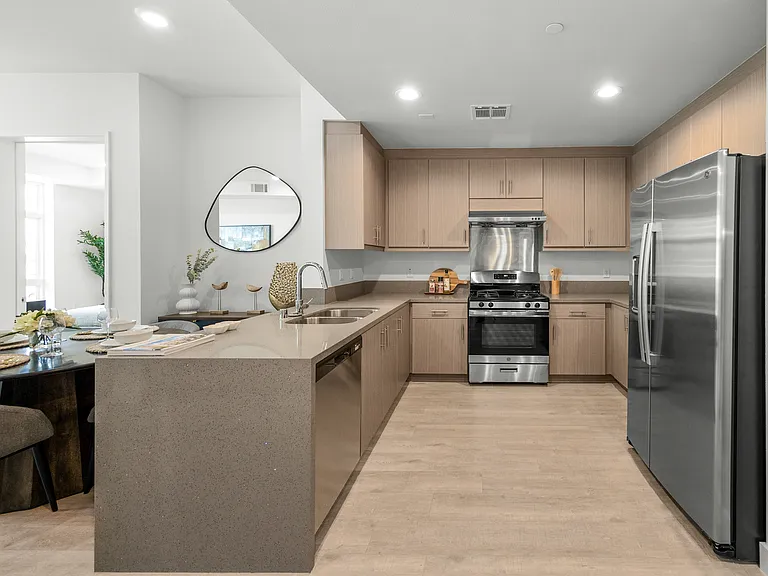 168 S Monterey St #309 — Photo 4