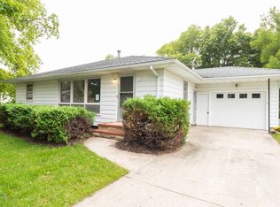 311 9th St, Gaylord, MN 55334