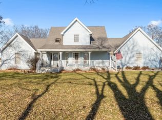 360 E Southmor Rd, Morris, IL 60450