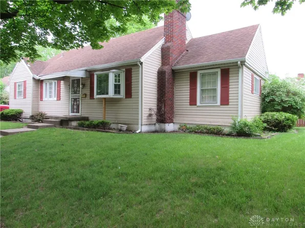 3200 Princeton Dr, Dayton, OH 45406