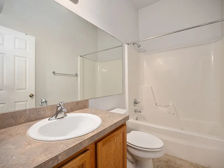 3910 SW 20th Ave #1403 — Photo 18