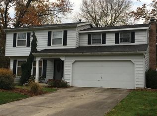 512 Adapointe Dr SE, Ada, MI 49301