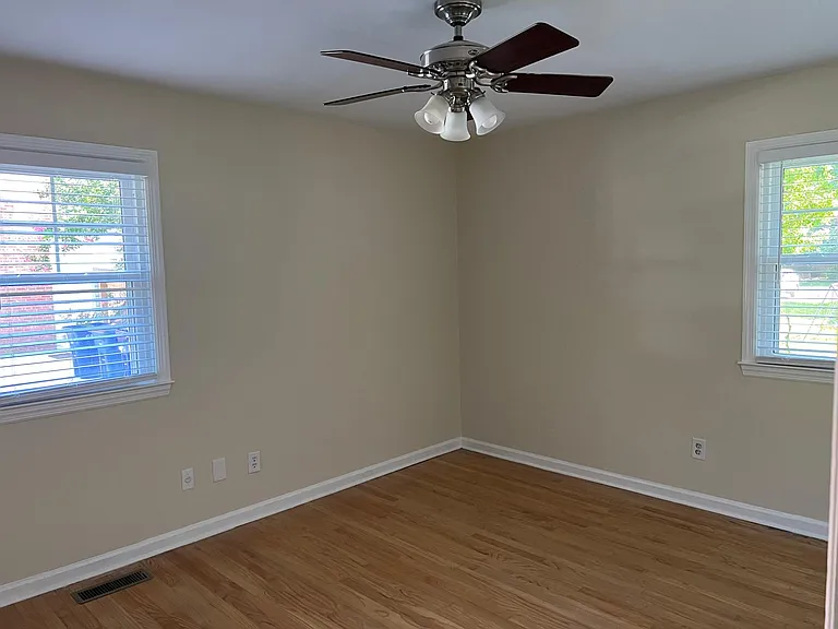 1809 Wedgefield Rd — Photo 15