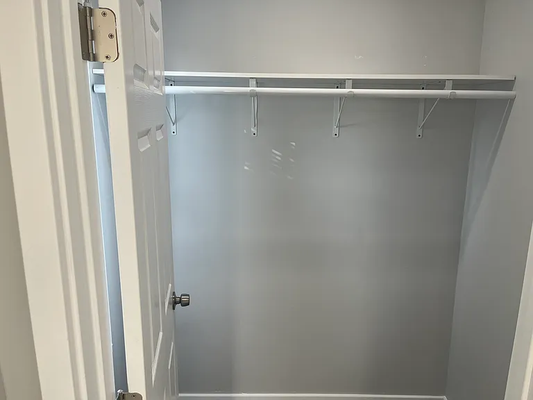 429 E Elk Ave #3 — Photo 4