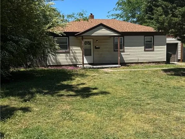 321 Beacon Rd, Portsmouth, VA 23702