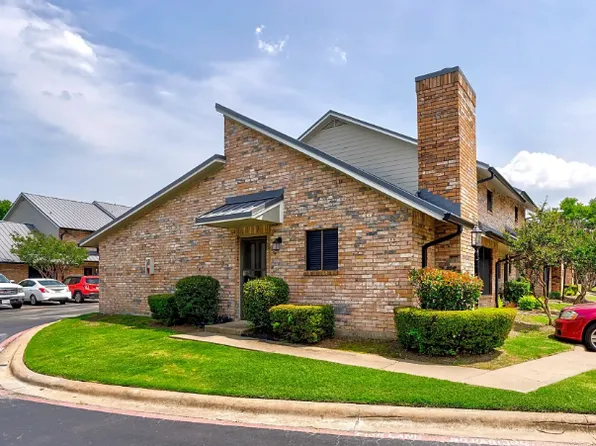 Jackson Manor Town Homes