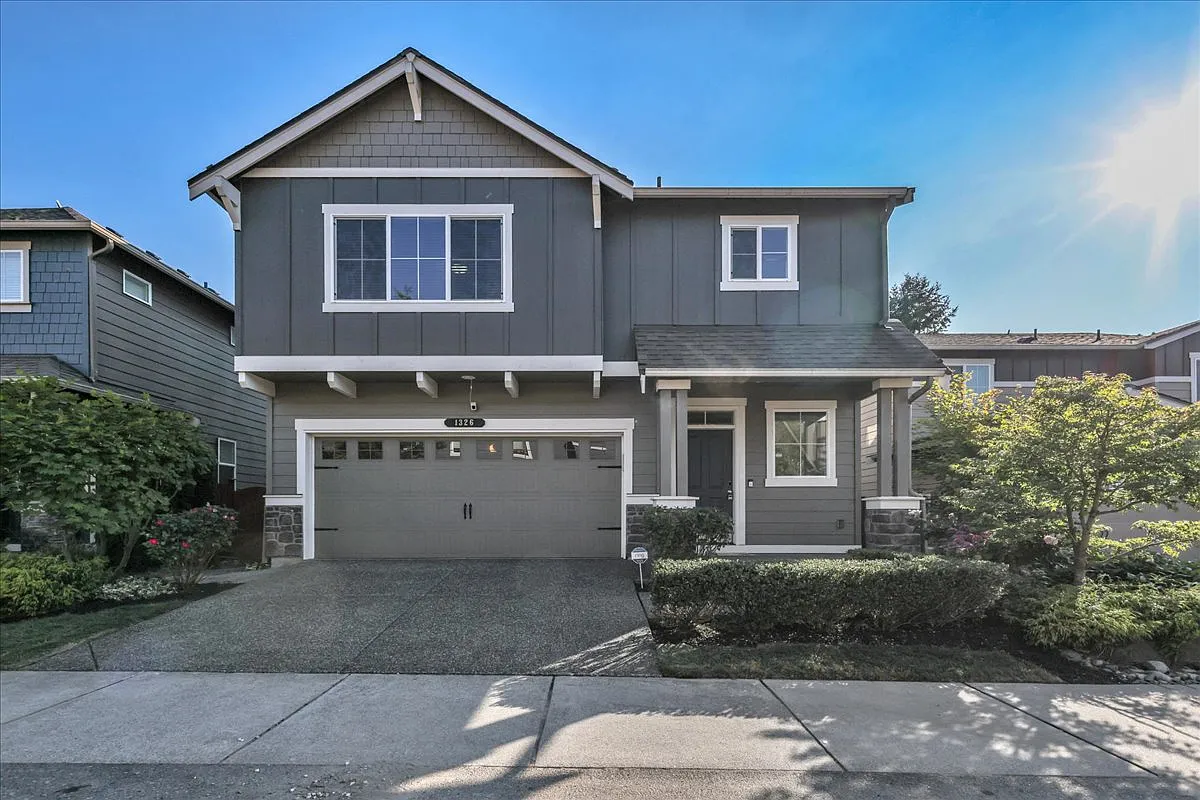4 bed, 2.5 bath, 2445 sqft, $3,898 — Photo 1