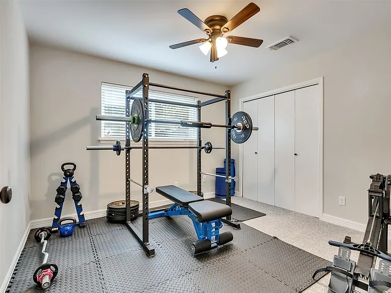2811 Quincannon Ln — Photo 22