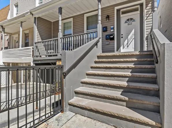 807 Elsmere Place image 2 of 15