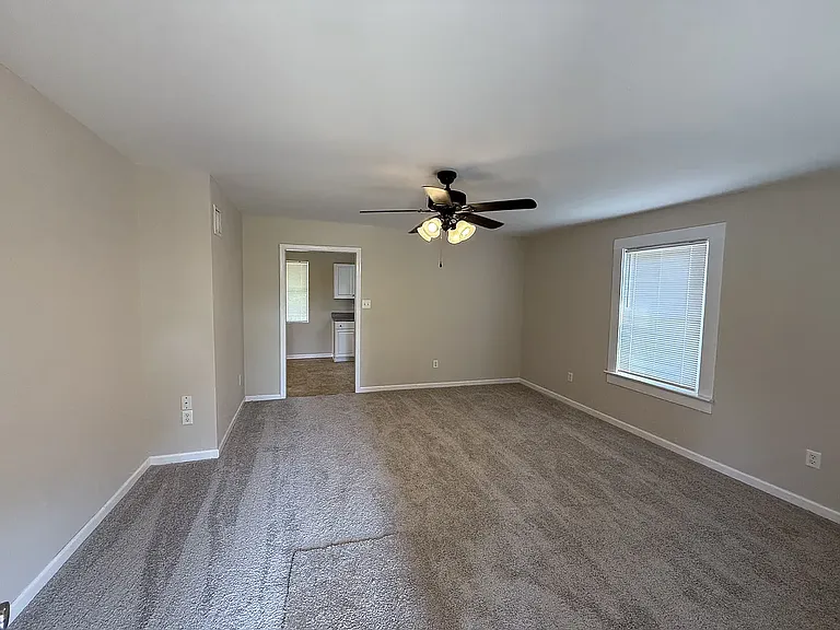 185 Chaffin St — Photo 8