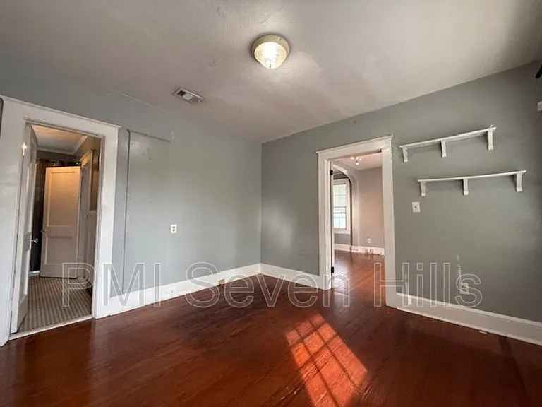 1350 N Gadsden St #B — Photo 14